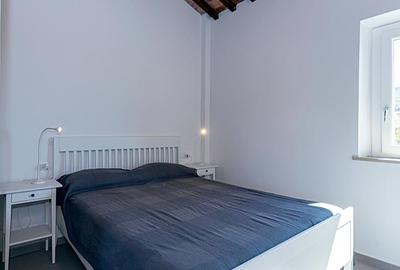 Van camere la bloc in sandra timisoara , pret negociabil - 1