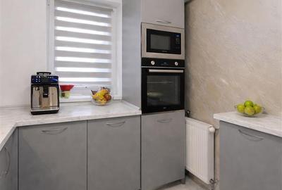 TUR 3D! Decomandat,mobilat,accesorizat, balcon,spatii depozitare,loc parcare, Gr - 2