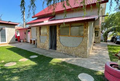 Refugiul Tău Verde: Casă Spațioasă cu Livadă, Anexe și Panouri Solare - 2