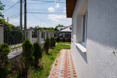Casă renovată, spațiu pentru familie și grădină - Moinesti - 6