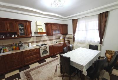 Casa mobilata si utilata - 5 camere spatioase 2 bai de inchiriat Sibiu - 7