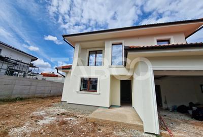 Casa individuala de vanzare cu teren, terasa, garaj si curte Selimbar - 3