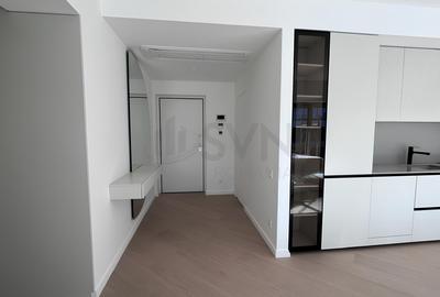 Apartament cu 3 camere semidecomandat în Aviației