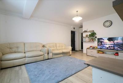 Apartament cu 3 camere decomandat, mobilat în Palat