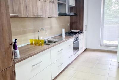 Apartament cu 2 camere decomandat, mobilat în Berceni