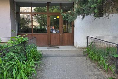 Apartament 2 Camere,Berceni,Piata Sudului, SEMIDECOMANDAT. - 1