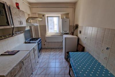 Apartament 3 camere,  zonă centrală Capela-Militară