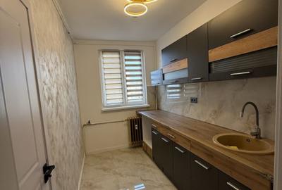 2 camere | renovat | Statia de metrou Raul Doamnei in fata blocului - 3