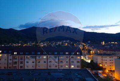 Garsonieră decomandată, mobilată în Noua