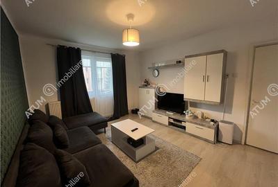 Apartament cu 3 camere semidecomandat, mobilat în Mihai Viteazul