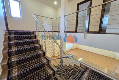 Spacious 3-Bedroom villa - 400sqm Garden - Walking Distance from British School - 9