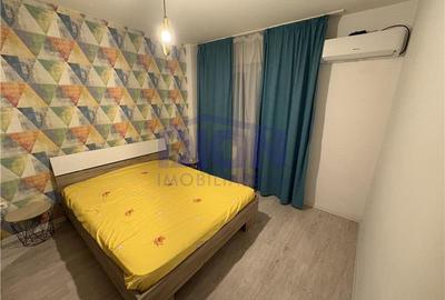 Militari - Rosu , Avangarde 2 camere, 49mp - 12