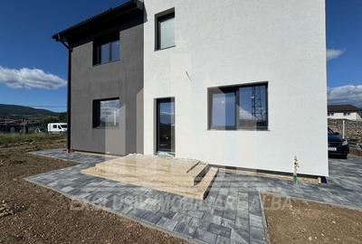 Casa individuala | De vanzare | 183 mp | 555mp teren | Dealul Furcilor - 12