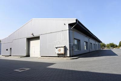 Spațiu industrial, 800 mp în Exterior Vest