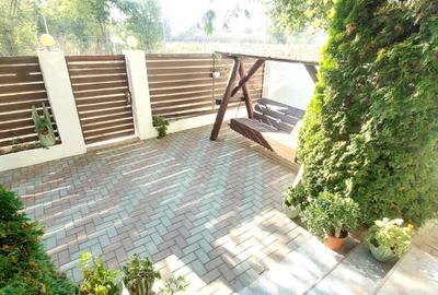 Duplex cu 18 camere în Central