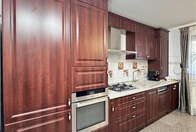 Casă cu 4 camere în Calea Urseni