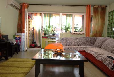 Apartament cu 2 camere decomandat, mobilat în Drumul Taberei