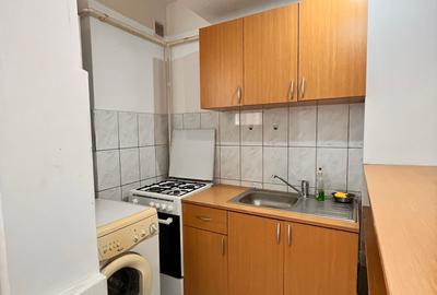 Garsonieră în Tudor Vladimirescu,etaj intermediar,CT - 6