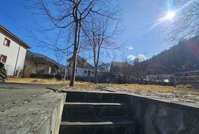 Casă solidă din cărămidă, mobilată, garaj, teren generos – Tarcău - 55