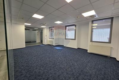 Spațiu birouri 200 - 2000 mp Sala Palatului - Cismigiu - 1