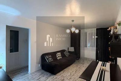 Apartament cu 4 camere semidecomandat, mobilat în Apărătorii Patriei