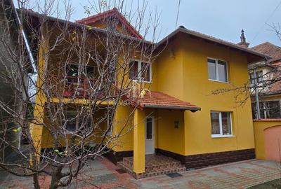 Casă de vânzare, zona "Sub Cetate", Sighisoara - 2