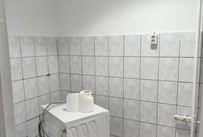 Garsoniera,Teiul Doamnei,Facultatea de Constructii,bl.reabilitat,et.3/10,Libera - 2