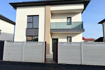 CASA SINGULARA, TOATE UTILITATILE, 4 CAMERE, TEREN 400 MP, COMISION 0% - 1