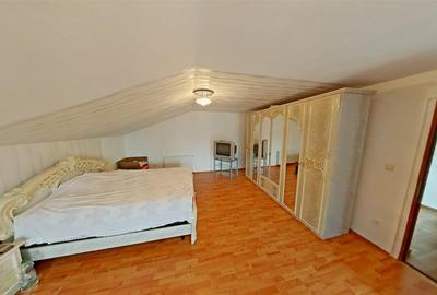 Casa mare si frumoasa cu 5 camere in Gradiste - 12