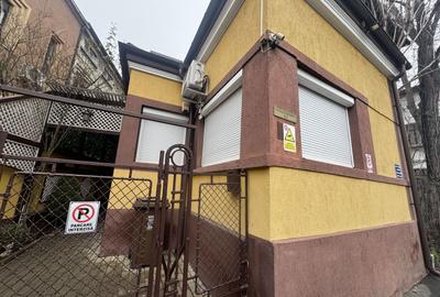 Casă individuală cu 4 camere în Victoriei