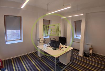 Birou, de 14.40 mp, în Semicentral