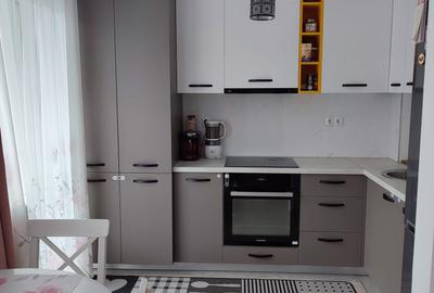 Gata de mutat – apartament 3 camere, Floresti zona Jisk, parcare proprie - 1