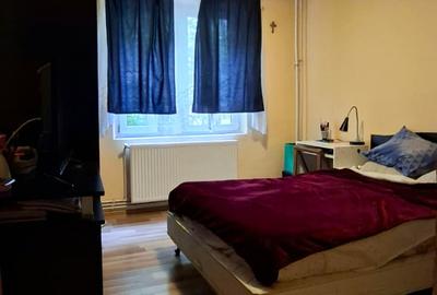 Apartament cu 3 camere semidecomandat în Militari