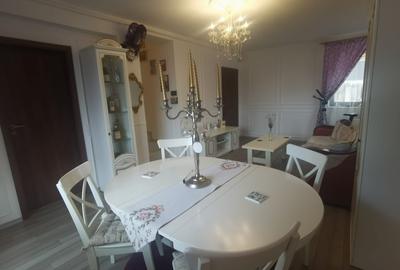 Casă cu 3 camere în Berceni