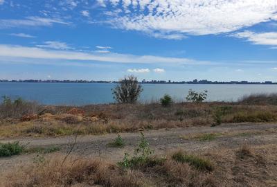 Teren de vanzare in Palazu Mare primul rand la lacul Siutghiol - 1