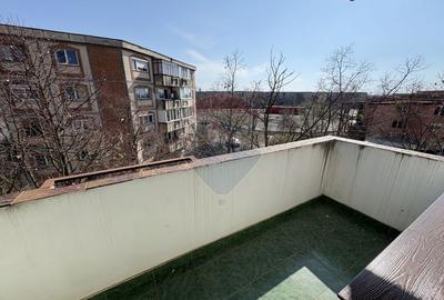Vanzare apartament 3 camere decomandat cu loc parcare Micalaca zona300 - 15
