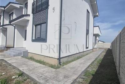 DUPLEX INDIVIDUAL -   Despartit prin camera Tehnica  - bucatarie inchisa -  2 Fr - 3
