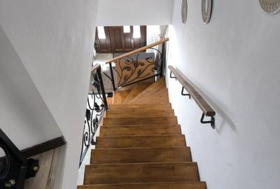 Apartament 3 camere, situata central Str. Cuza voda - 16