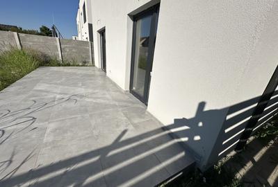 Duplex despartit prin spatiu tehnic - 25