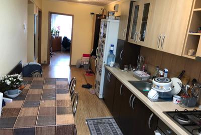 Apartament 3 camere 60mp zona Spital finisat mobilat 59.000eur neg - 1
