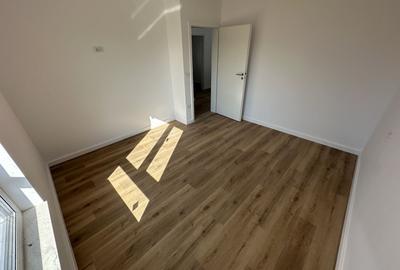Duplex despartit prin spatiu tehnic - 16