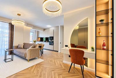Apartament cu 3 camere semidecomandat, mobilat în Florești