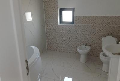 Sanmihaiul Roman - Casa individuala cu 4 camere si bucatarie inchisa - 14