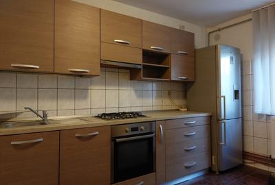 Apartament 3 camere decomandate – Zona Girocului, Str. Lidia - 7