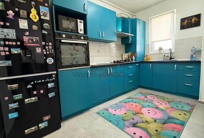Apartament cu 3 camere semidecomandat, mobilat în Prelungirea Ghencea