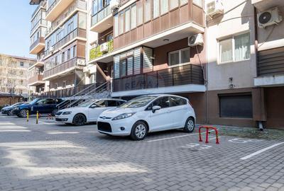 Dobroesti - vanzare apartament 3 camere, strada Marului - 25