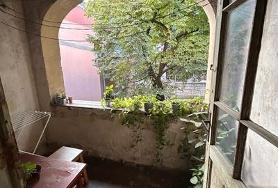 Vânzare construcție și teren Dr. Iacob Felix - Piața Victoriei - 9