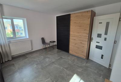 GARSONIERA RENOVATA - MOBILATA -BLOC ANVELOPAT TERMIC- AMPLASATA IDEAL - 25
