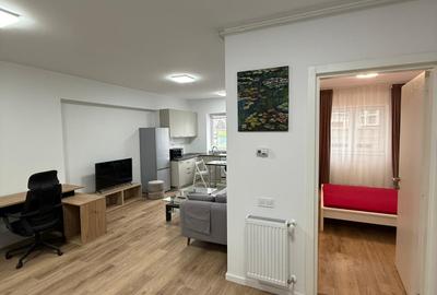 Garsoniera de închiriat,cocheta și spațioasă lângă Mall Plaza-centrala proprie - 2