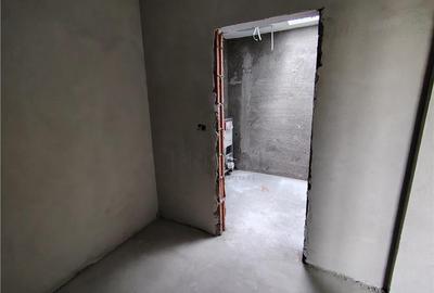 Duplex deosebit - asfalt in lucru - 3 bai - 2 dormitoare matrimoniale - 10